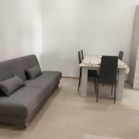 Bilocale Incantevole A Barletta - Puglia 외부 사진